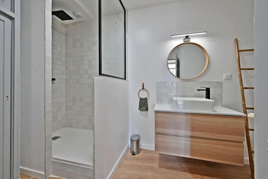 Au Coeur Des Platanes - Parking Gratuit Sous-Terrain - Clim - Balcon Apartman Avignon Kültér fotó