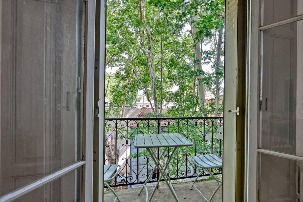 Au Coeur Des Platanes - Parking Gratuit Sous-Terrain - Clim - Balcon Apartman Avignon Kültér fotó